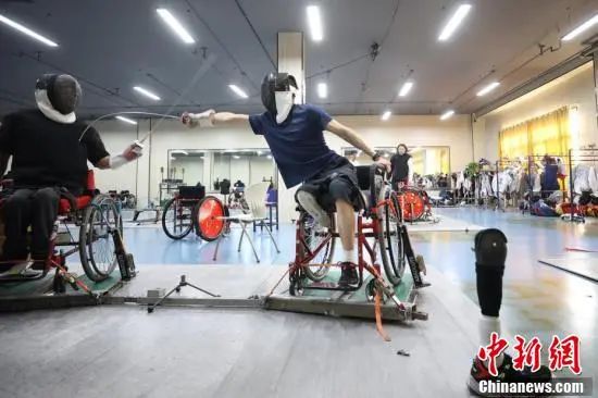 【巴黎残奥会】轮椅击剑队厉兵秣马备战巴黎残奥会
