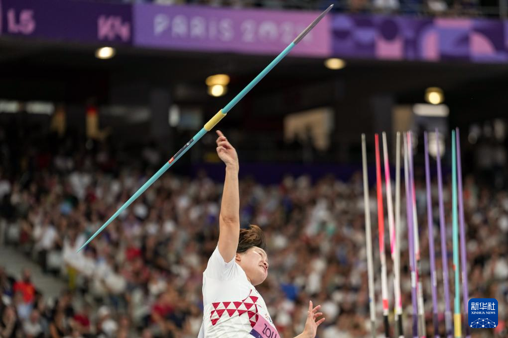 田径——女子标枪F34级：邹莉娟、左彩云分获冠亚军