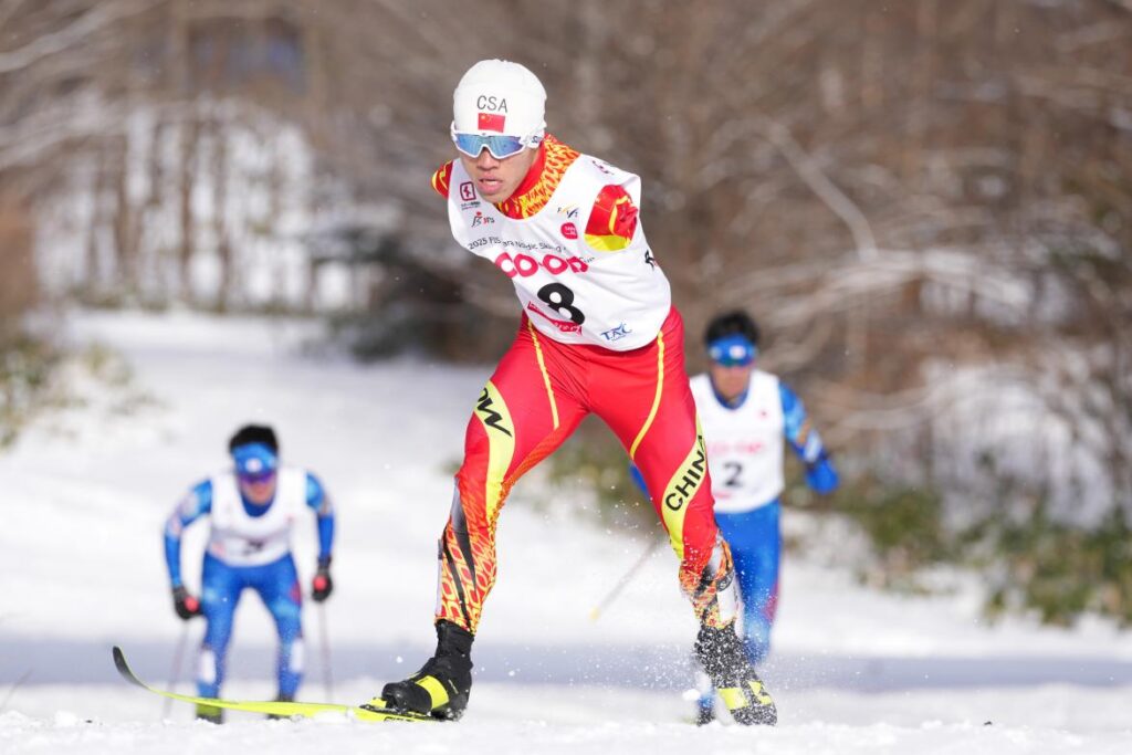 零零后小将 ?残奥越野滑雪亚洲杯摘金夺银